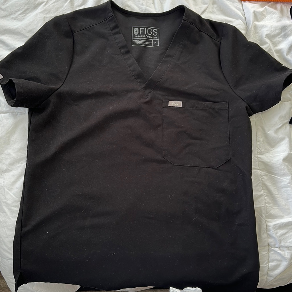 Figs Catarina Scrubs Black Top